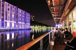 Отель St Christopher's Inn Paris - Canal  Париж